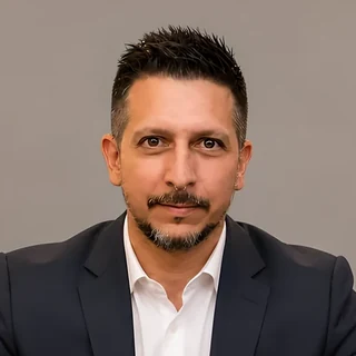 Cristian R. Guidolin